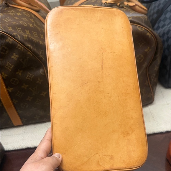 Louis Vuitton Monogram Canvas Men's Bag - Picture 5 of 9